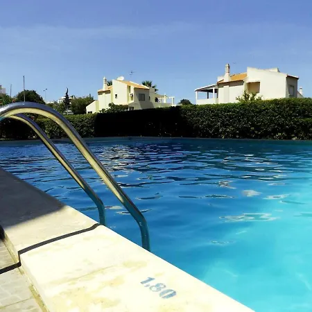 T2 A Portimao, Piscines, Garage *