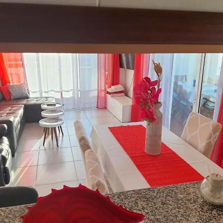 アパート T2 A Portimao, Piscines, Garage ポルティマン