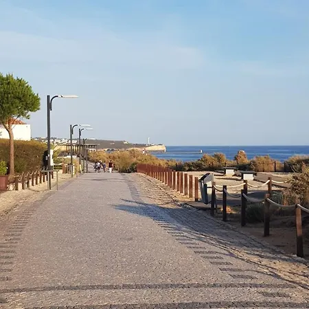 T2 A Portimao, Piscines, Garage ポルティマン